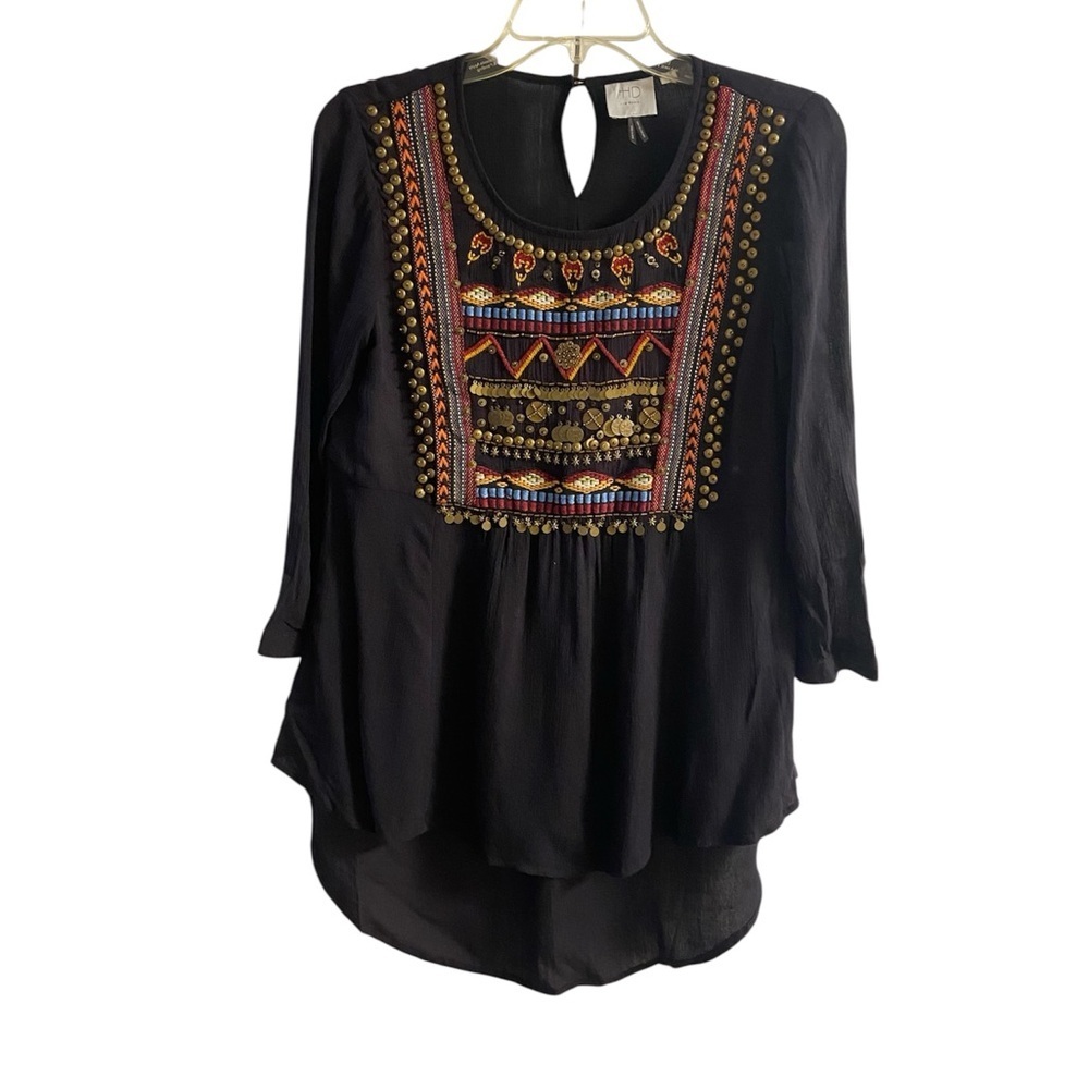 HD in Paris Black Top with Vibrant Embroidery Sz 4